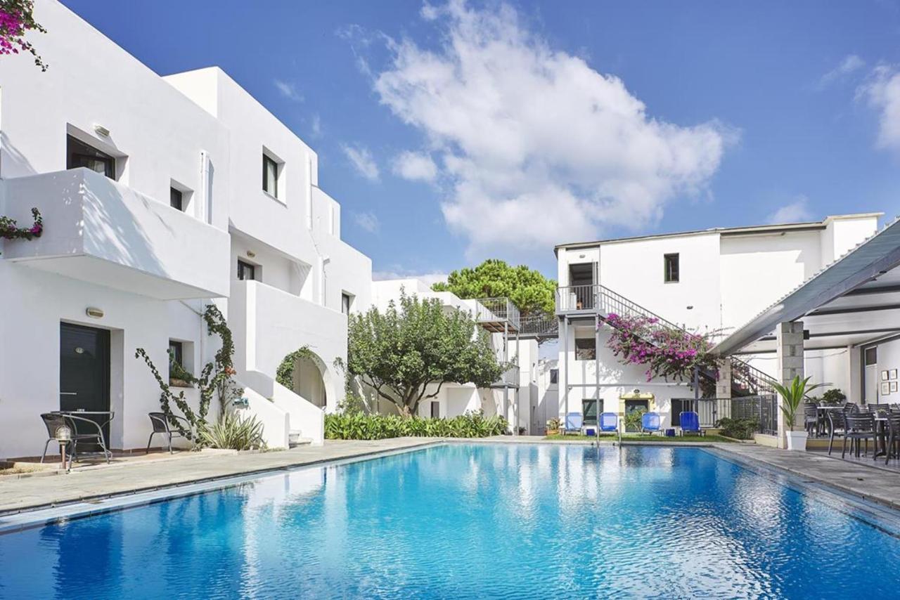 Eva Suites & Apartments Agia Marina Exteriér fotografie