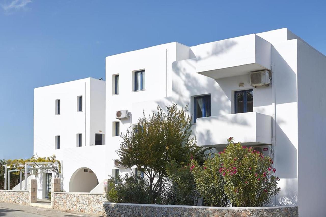 Eva Suites & Apartments Agia Marina Exteriér fotografie