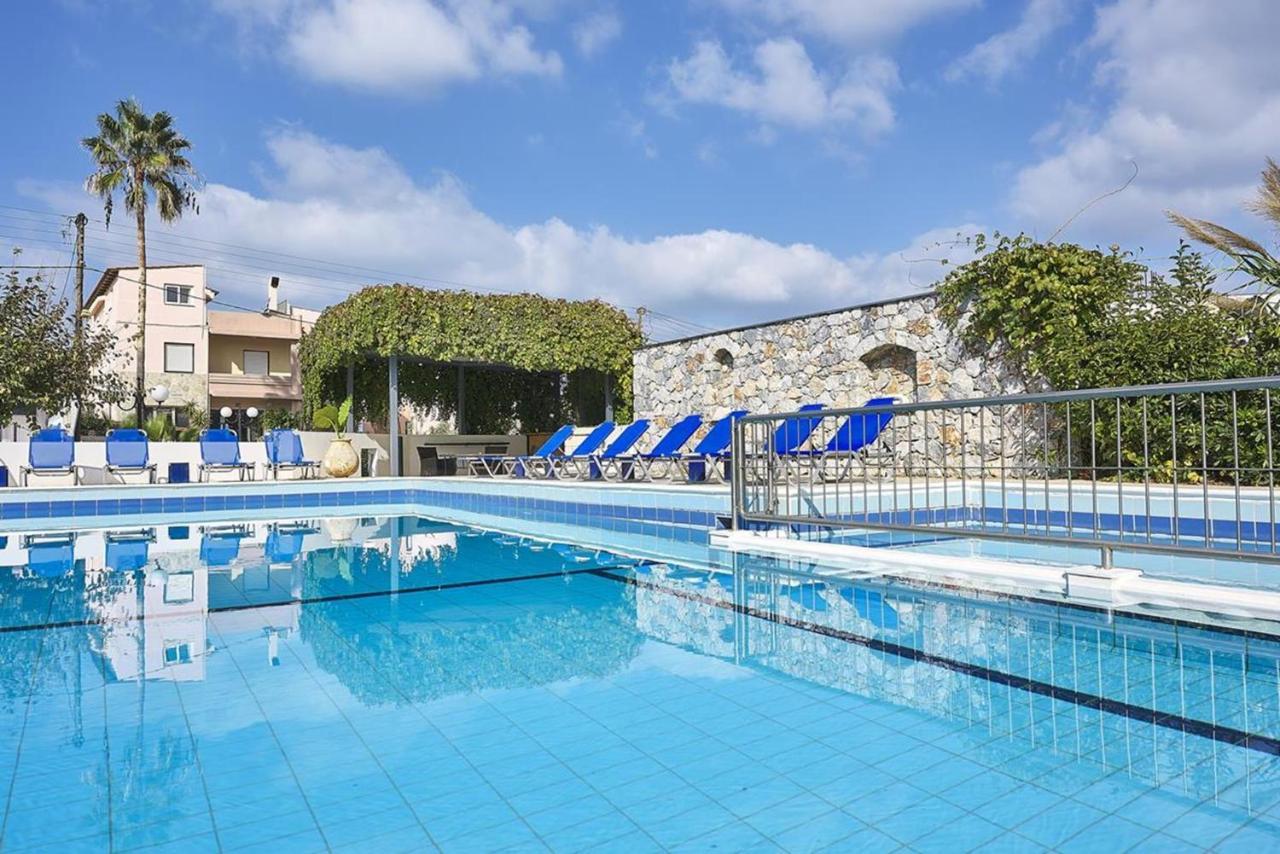 Eva Suites & Apartments Agia Marina Exteriér fotografie